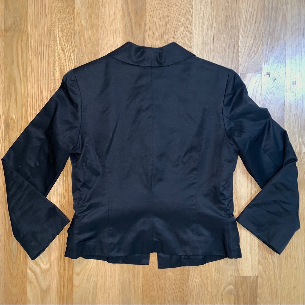 Black H & M blazer with bow pockets - Picture 3 of 6